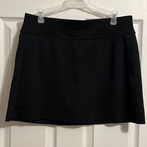 Basic black golf/tennis skort